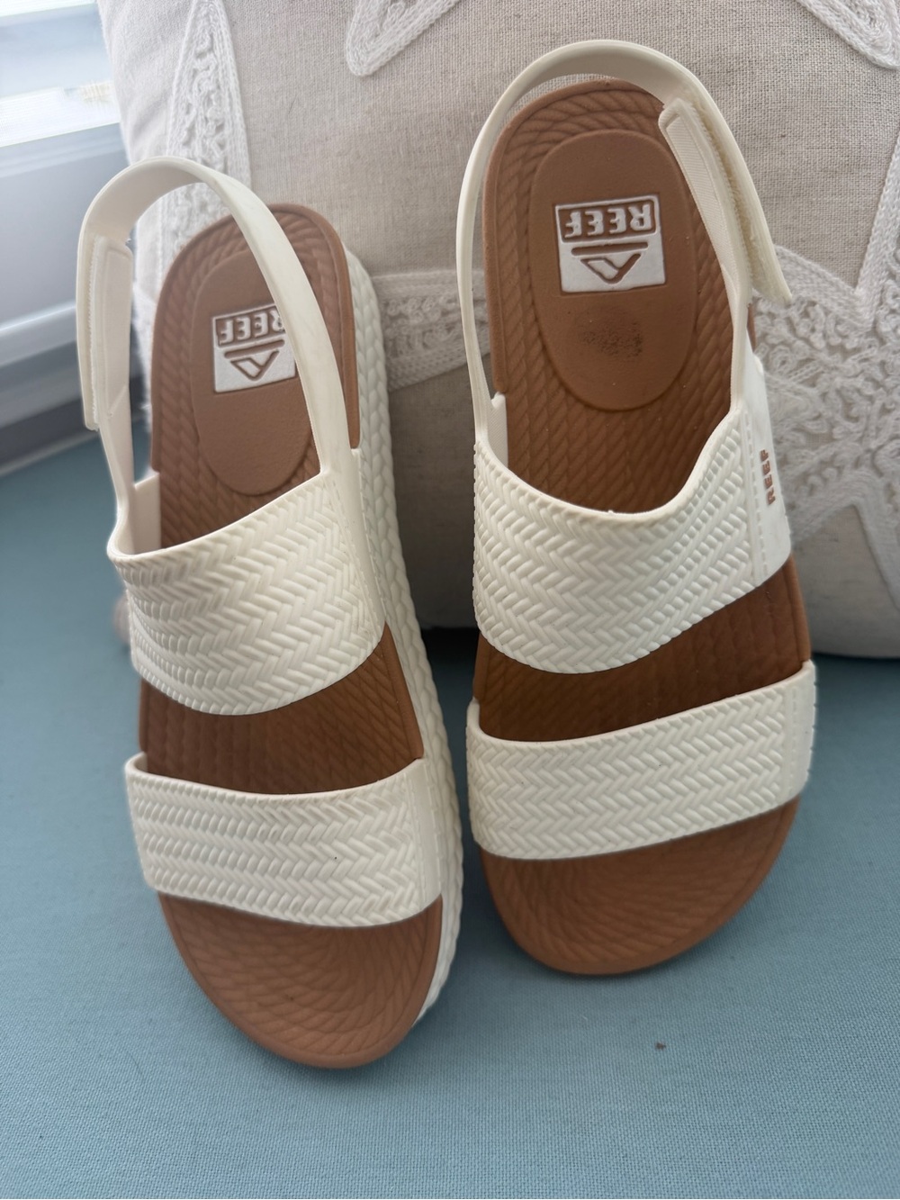 Reef Women’s Creamy white and Brown waterproof Slingback Sandals